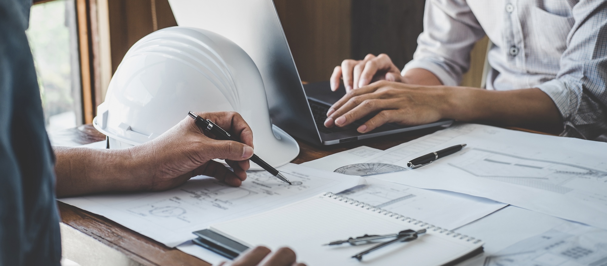 Imagen descriptiva de la empresa y su equipo